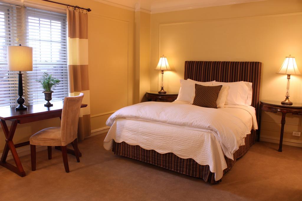 Morgan State House Inn Albany Habitación foto